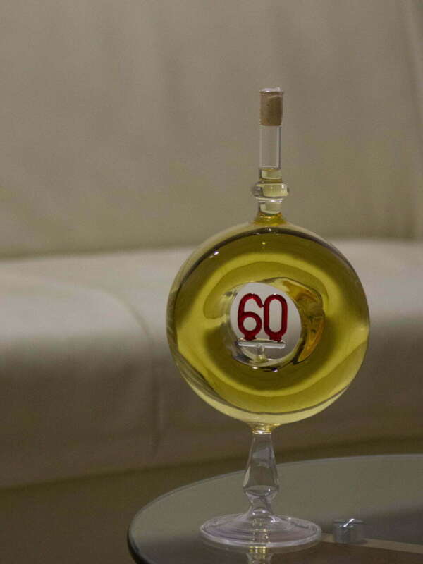 60, Születésnapra Kerek Évszámos Díszüveges Bor 0,5 L