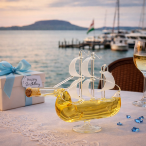 Vitorlás Hajó Ajándék Díszüveges Bor 0,1 L