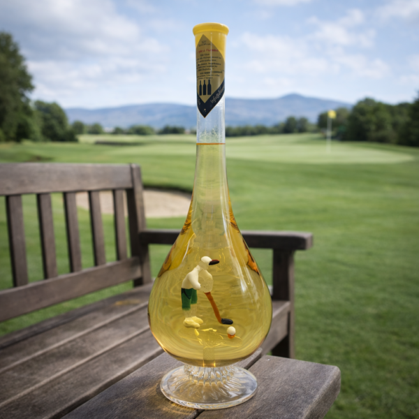 Húzott nyakú talpas csepp formájú palack, golfozó  0,5 liter
